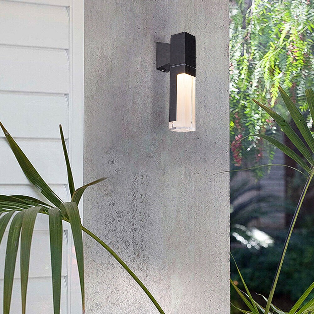 Outdoor Light Fixture