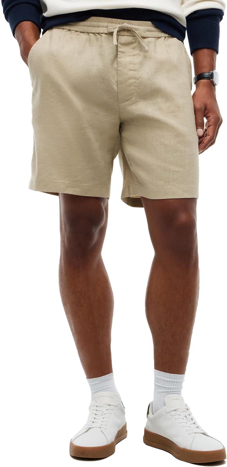 Tommy Hilfiger Men's Lightweight Linen Shorts 8 Inch in Regular Fit