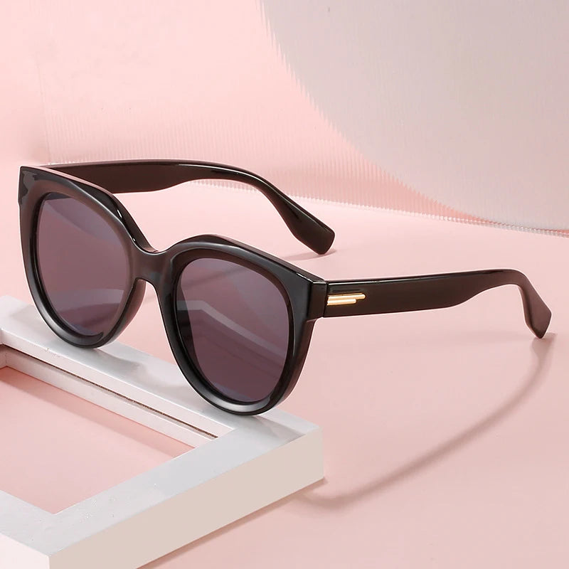 Rivet Round Sunglasses